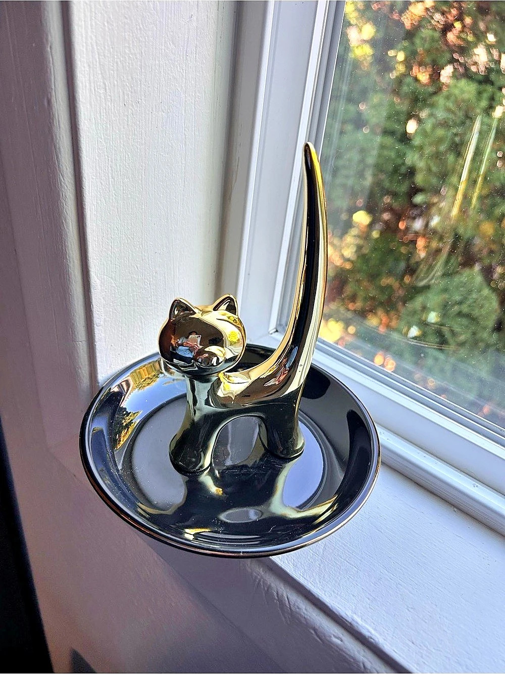 Cat Tail Decorative Dish in Black & Gold